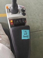 Boîte d'accoudoirs modulaire suspendue, console de commande pour engins de construction et agricoles (excavatrice, tracteur, moissonneuse)