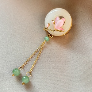 Nuevo broche de borla de magnolia estilo chino vintage, accesorio delicado de alta gama, broche para cheongsam, broche para corsage, hebilla para traje occidental - Product Image 3