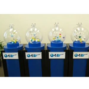 Machine intelligente <span class=keywords><strong>de</strong></span> loterie <span class=keywords><strong>de</strong></span> <span class=keywords><strong>bingo</strong></span> <span class=keywords><strong>à</strong></span> air soufflé avec 4 écrans LCD disponibles <span class=keywords><strong>à</strong></span> la vente - Product Image 2