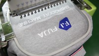Machine à broder informatisée à grande vitesse FUJA à 3 têtes, 12/15 aiguilles, pour chapeaux, casquettes, t-shirts, vêtements, logos, usage industriel et commercial