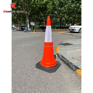 Cône <span class=keywords><strong>de</strong></span> signalisation routière réfléchissant en PVC pour la sécurité routière, la construction et les travaux, avec PE pour les avertissements routiers - Product Image 3