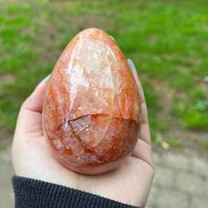 Œuf de cristal de quartz rouge naturel poli en gros, pierre de guérison, Feng Shui, cadeau pour la maison et le bureau - Product Image 3