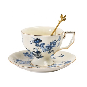 Jarra de cerámica con diseño de <span class=keywords><strong>rosas</strong></span>, juego de taza de café y platillo, tetera inglesa para la tarde con cuchara - Product Image 4