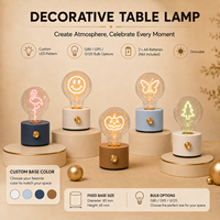 Ampoule LED en forme de cœur, de cloche ou de lune, type Edison, alimentée par piles, base en plastique colorée, pour la décoration, ampoule cadeau, prix d'usine