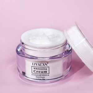 Crema Facial Hidratante, Aclarante y Blanqueadora con Arbutina, Ácido Kójico y Niacinamida <span class=keywords><strong>de</strong></span> Marca Privada para Piel Oscura - Product Image 1