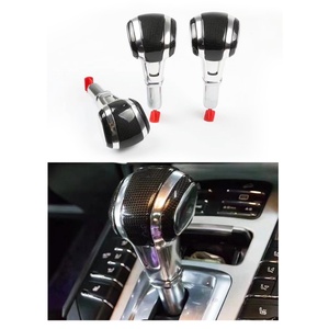 Levier de commande de vitesse en fibre de carbone haut de gamme 958 pour Cayenne (2011-2017) – Améliorez la prise en main de votre voiture - Product Image 1