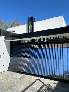 <span class=keywords><strong>Porte</strong></span> de <span class=keywords><strong>garage</strong></span> inclinable hydraulique légère de style américain <span class=keywords><strong>Porte</strong></span> de <span class=keywords><strong>garage</strong></span> inclinable de sécurité infrarouge/télécommande de luxe - Product Image 2