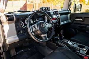 Económico <span class=keywords><strong>TOYOTA</strong></span> <span class=keywords><strong>FJ</strong></span> <span class=keywords><strong>CRUISER</strong></span> SUV USADO - Product Image 4