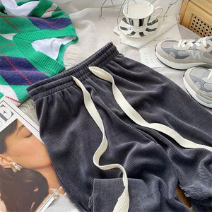 <span class=keywords><strong>Pantalon</strong></span> d'été à jambes larges <span class=keywords><strong>Pantalon</strong></span> décontracté à taille haute <span class=keywords><strong>Pantalon</strong></span> long Streetwear Femme <span class=keywords><strong>Pantalon</strong></span> cargo en polyester de couleur unie plissé Image - Product Image 6
