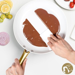 <span class=keywords><strong>Sartenes</strong></span> <span class=keywords><strong>Antiadherentes</strong></span> de Lujo Personalizadas al por Mayor, de Aleación de Aluminio con Mango Dorado y Revestimiento Cerámico - Product Image 4