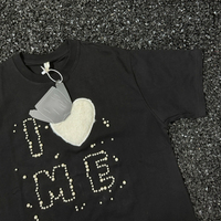 Camiseta de Alta Calidad, Estilo Urbano, Lujosa, Oversize, 180gsm, 100% Algodón Tejido, con Cuentas, Transpirable, Cuello Redondo, Manga Corta, Diseño 3D en Forma de Corazón