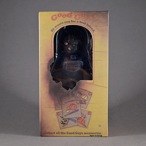 Figura de Acción de PVC de Chucky Reencarnado de Neca - Edición Limitada Versión con Ropa Quemada Inspirada en Películas, TV y Animación Occidental - Product Image 5