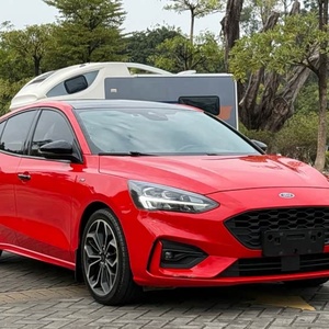 <span class=keywords><strong>Ford</strong></span> <span class=keywords><strong>Focus</strong></span> d'occasion 2021, berline, EcoBoost 180, 8AT, <span class=keywords><strong>ST</strong></span>-<span class=keywords><strong>Line</strong></span>, voiture de sport, conduite à gauche, sans accident - Product Image 4