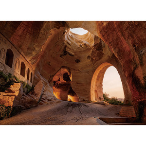 Décor de fond de temple souterrain fantastique, grotte de montagne mystérieuse, château ancien, donjon, décorations de fête - Product Image 2