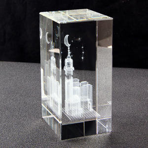 Eer Van Kristal Aanpassen Gebouw Decoratie Nieuw Ontwerp 3d Lasergravure Geschenken Glas Kristal Huisdecoratie Souvenirs Geschenken - Product Image 3