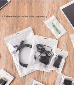 Bolsa de plástico OPP transparente con logotipo personalizado con adhesivo de autosellado, bolsa de refuerzo lateral con estampado transparente polivinílico para relojes y anillos - Product Image 6