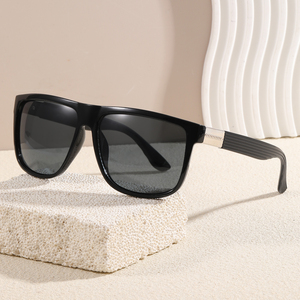 Lunettes de soleil pour hommes rétro modernes populaires, apparence élégante, anti-ultraviolets, lunettes de mode pour jeunes garçons - Product Image 3