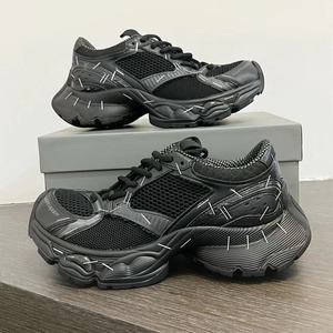 Baskets de course décontractées respirantes en maille à lacets pour hommes <span class=keywords><strong>et</strong></span> femmes, style rétro printemps-été, à semelle épaisse, du fabricant - Product Image 6