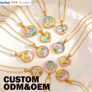 สร้อยคอแฟชั่นคลาสสิก ชุบทอง 18k สแตนเลส สไตล์ภาพวาดสีน้ำมัน ลายดอกไม้ สร้อยคอประดับกระดูกไหปลาร้า เครื่องประดับ - Product Image 1