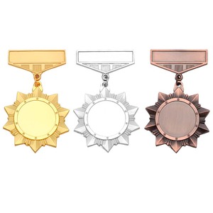 卸売カスタム昇華金属ゴールデンブランク名ブローチラペルピンID名誉バッジのメダル - Product Image 1