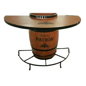Подгонянный деревянный стол с половинной бочкой деревянный бочонок бар дисплей стол