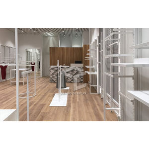 Espositore <span class=keywords><strong>da</strong></span> <span class=keywords><strong>Parete</strong></span> di Lusso per Abbigliamento, Appendiabiti in Metallo per Negozi - Product Image 6