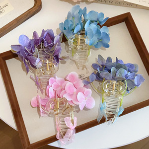 Pince à cheveux romantique en tissu français avec motif requin mignon, accessoire élégant pour femme - Product Image 4