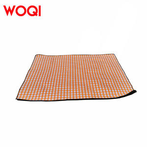 Manta de Picnic para Exteriores Woqi, Color Naranja, 900G, Fibra Acrílica, Secado Rápido, Rectangular, Ligera y Portátil - Product Image 4