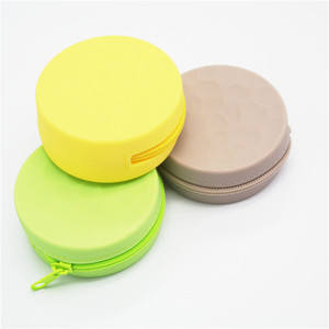 Estuche de silicona impermeable para auriculares con cremallera para almacenamiento de auriculares, minibolsa portátil, color beige - Product Image 4