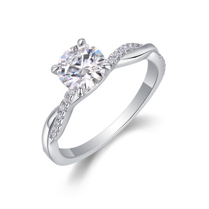 <span class=keywords><strong>Anello</strong></span> in Argento S925 <span class=keywords><strong>con</strong></span> <span class=keywords><strong>Diamante</strong></span> Coltivato in Laboratorio <span class=keywords><strong>da</strong></span> <span class=keywords><strong>1</strong></span> <span class=keywords><strong>Carato</strong></span>, Stile Chiuso, Nuovo Design di Lusso per Donna, Bestseller Transfrontaliero, Ingrosso Panyu - Product Image 5