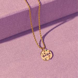 Pendentif MAMA en zircon plaqué or 18 carats, motif de cartes de tarot protectrices, collier porte-bonheur, bijoux pour cadeau de Thanksgiving ou d'anniversaire - Product Image 5