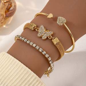 TZ033 NOUVEAU Ensemble de Bracelets Cœur d'Amour à Lunette en Cristal avec Papillons – Chaîne Délicate Superposable, Cadeau pour Elle - Product Image 6