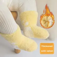 Herbst/Winter Crew Wadenlange Warme Flauschige Babysocken Weiche Plüsch Neugeborenen Thermosocken Rutschfest Antibakteriell Dick Gestrickt Kunstnerz