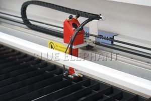 Gran Descuento en Máquinas de Grabado y Corte Láser de CO2 de 100w, 150w y 200w para Grandes Empresas, Precio de Cortadora y Grabadora Láser de CO2 - Product Image 3