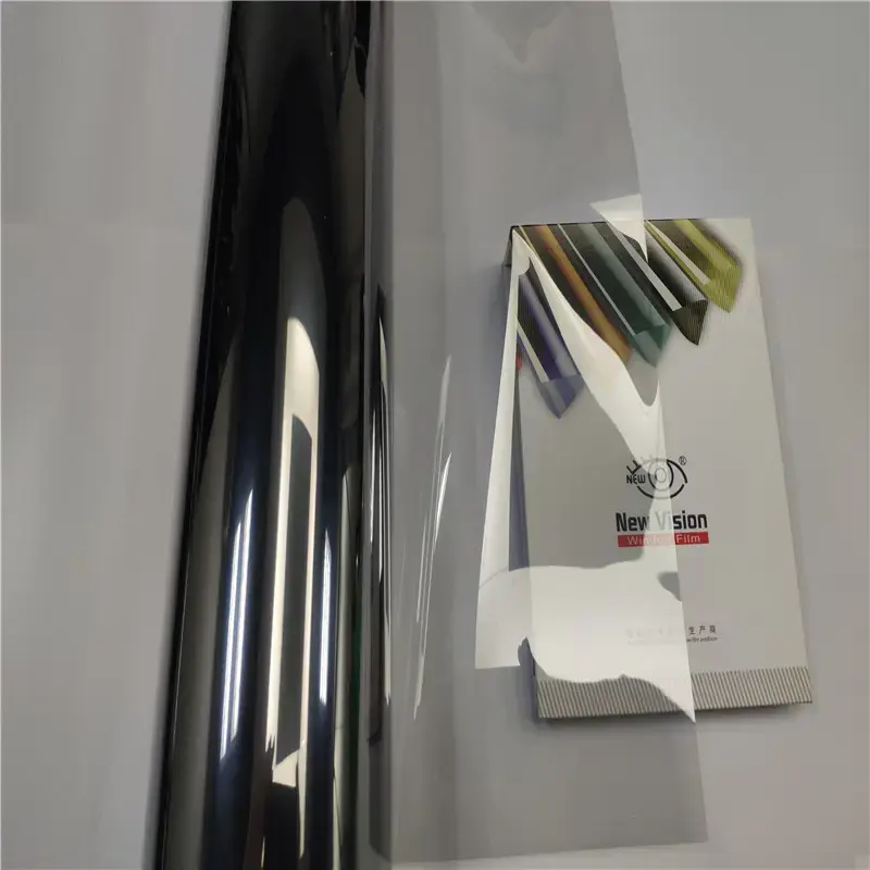 CS5ฟิล์มคาร์บอนติดหน้าต่างสีดำเข้มสำหรับรถยนต์ฟิล์มติดกระจกคาร์บอน35% 50% 70%