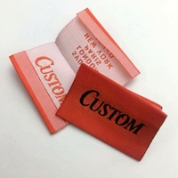 Étiquette de soin en satin, instructions de lavage, étiquette cousue, pli central, pli d'extrémité, pli d'un côté, étiquette personnalisée, service d'usine de confection