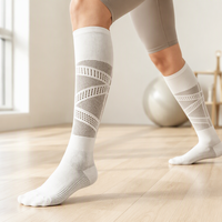 Chaussettes de compression légères en maille ajourée pour mollets, élastiques, à manchette non-serrante, améliorent le retour veineux, pour cyclisme, marathon et sports