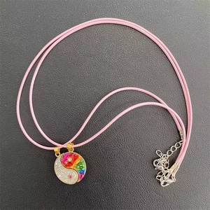 En Stock Offre Spéciale mignon <span class=keywords><strong>meilleur</strong></span> ami colliers mode coloré magnétique amour coeur collier - Product Image 3