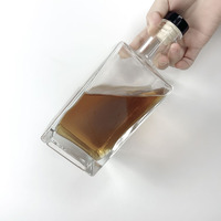 Exquis Transparent carré Vide 700ml Whisky Rhum Brandy Spirit Bouteille en verre avec bouchon en spirale