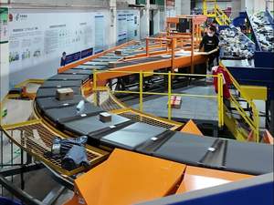 Trieuse verticale à courroie croisée pour la livraison postale, système linéaire <span class=keywords><strong>CBS</strong></span>, DWS intégré avec OMS, WMS, ERP - Product Image 6