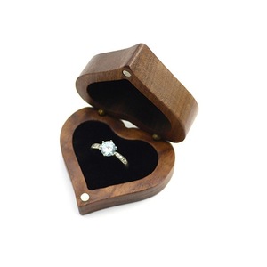 Wholesale Walnut Wood Round Wedding Ring Boxes <strong>Unique</strong> Heart Design for Couple Rings Jewelry Boxes - Product Image 5