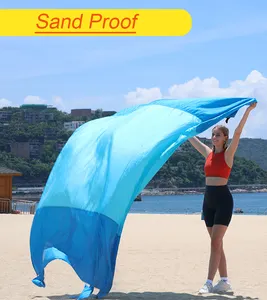 Tapis de plage extra large sans sable, imperméable et confortable, léger, en nylon, avec piquets