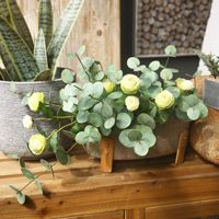 Vente chaude Tige Unique Artificielle Eucalyptus Argent Feuilles Real Touch Verdure Arrangements Floraux pour Noël Saint Valentin