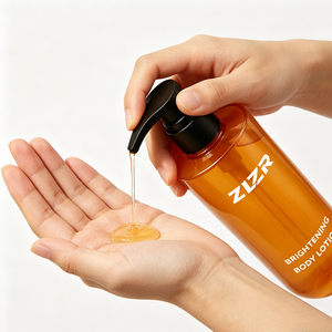 Loción Corporal ZLZR con Cúrcuma y Vitamina C, Blanqueadora, Antiacné, Iluminadora y Calmante para Mujeres, con Retinol, 300 ml, Aroma a Naranja, para Uso Matutino, Normal - Product Image 5