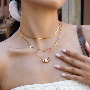 Collier à breloque géométrique en acier inoxydable plaqué or 18 carats avec strass rose pour la bénédiction et la bonne chance (vente en gros) - Product Image 3