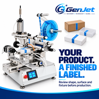 Machine d'étiquetage semi-automatique GenJet pour coins de boîtes avec fixation réglable et contrôle par écran tactile pour l'application de scellage de cartons de vente au détail