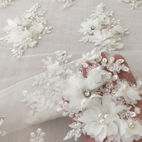 Nuevo Diseño de Tela de Encaje 3D para Novias, Tela de Encaje Bordada con Perlas y Flores 3D y Pedrería para Vestido de Novia