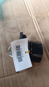 Pompe à eau Cum-minsC4935793 - Pièces de chargeuse Liugong compatibles - Pièces de machines de construction directement de l'usine - Product Image 4