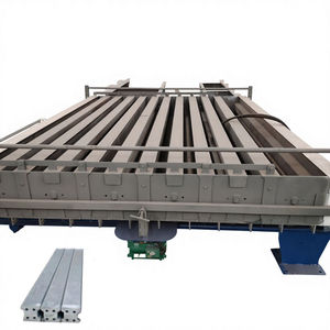 เครื่องผลิตเสาคอนกรีตสำเร็จรูปสำหรับงานภายนอกอาคาร พร้อมระบบปั๊ม PLC เครื่องยนต์ไฮดรอลิกขึ้นรูปกึ่งอัตโนมัติ ประหยัดพลังงาน - Product Image 1