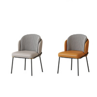 Ensemble de table et de chaises de salle à manger en métal moderne de luxe léger pour la maison - Halls d'hôtel et salons de clubs - 1 table 4 chaises